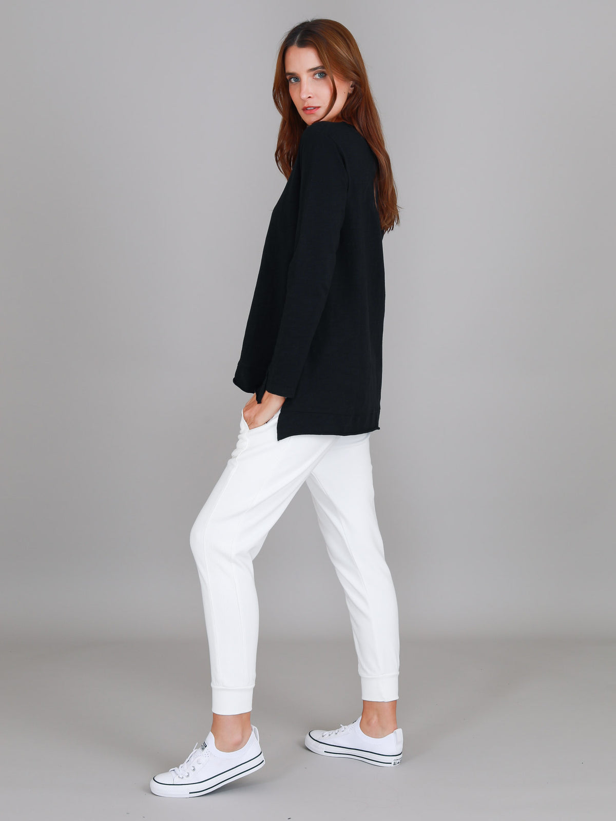 black hi lo hem v neck tee