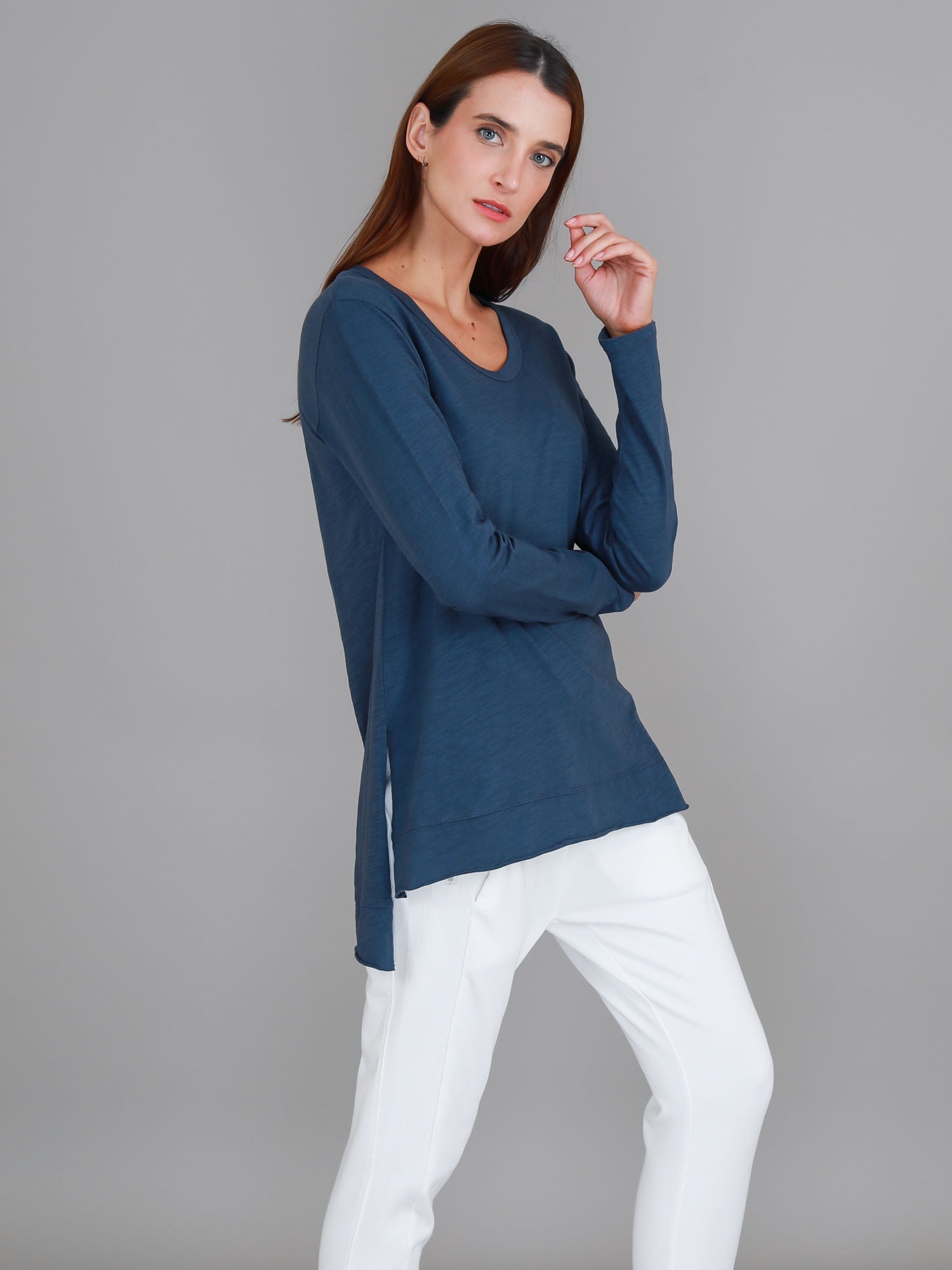 womens travel shirts #color_indigo