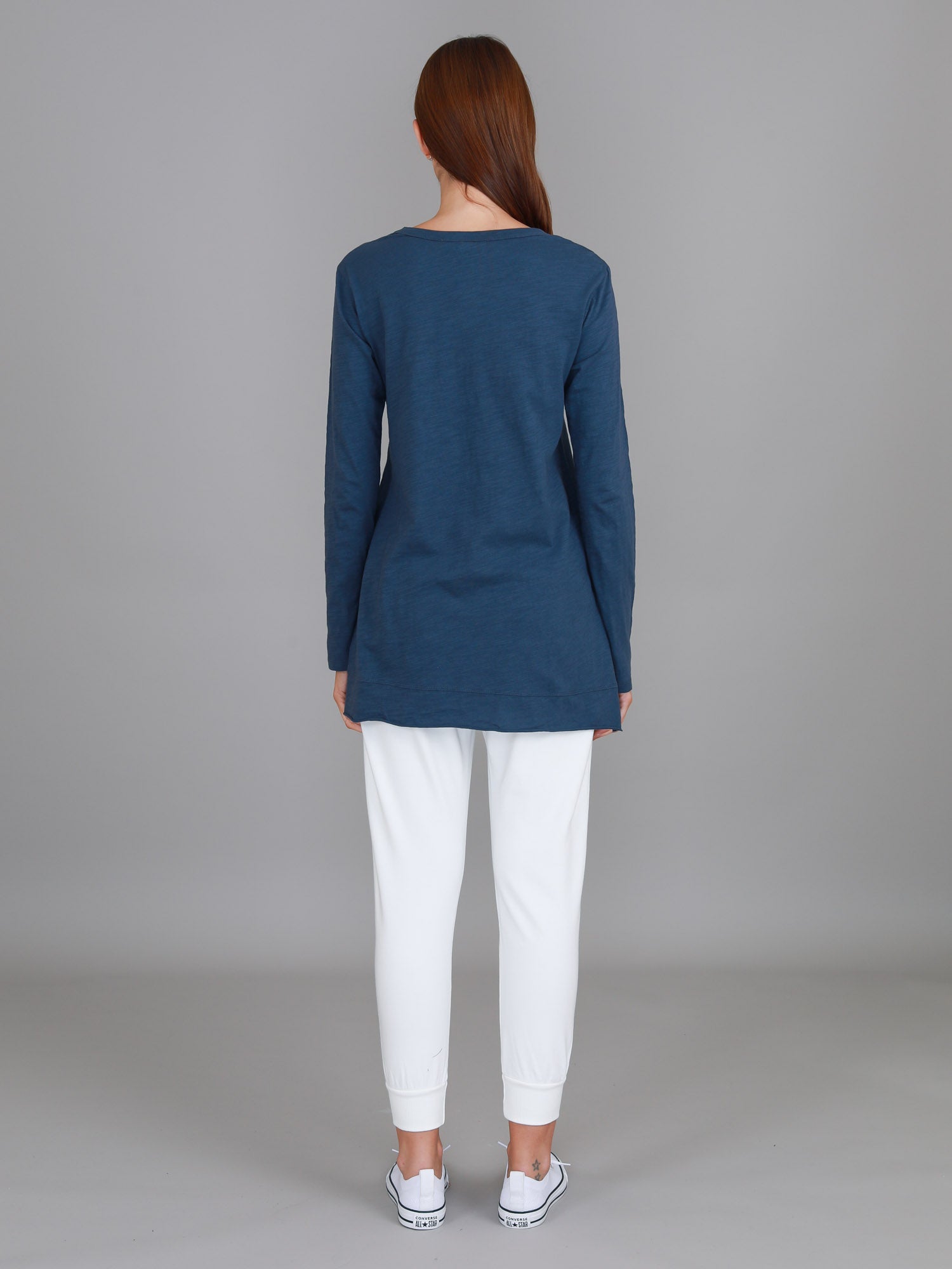 women's long sleeve t shirts #color_indigo