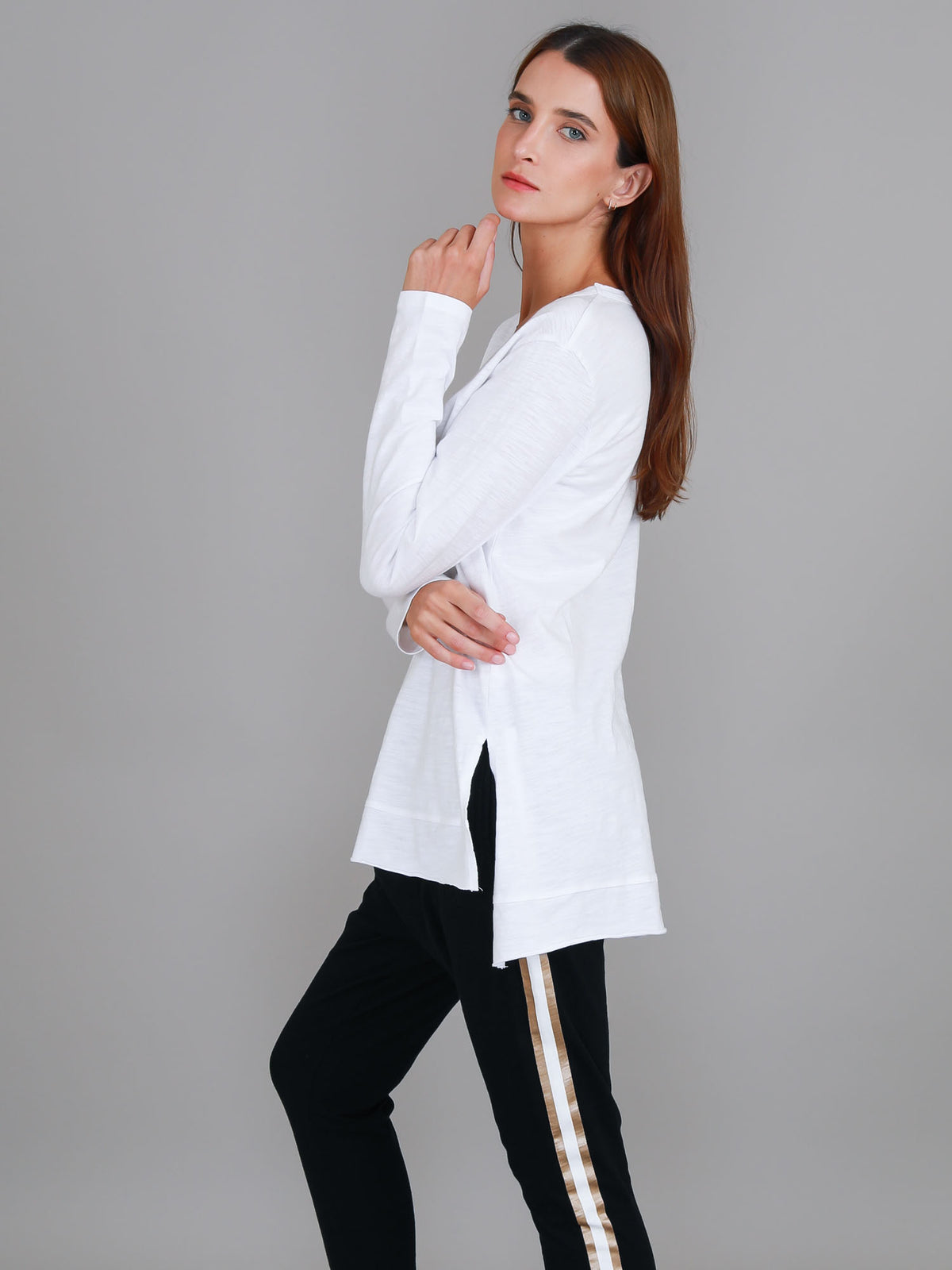 white v neck longline tee