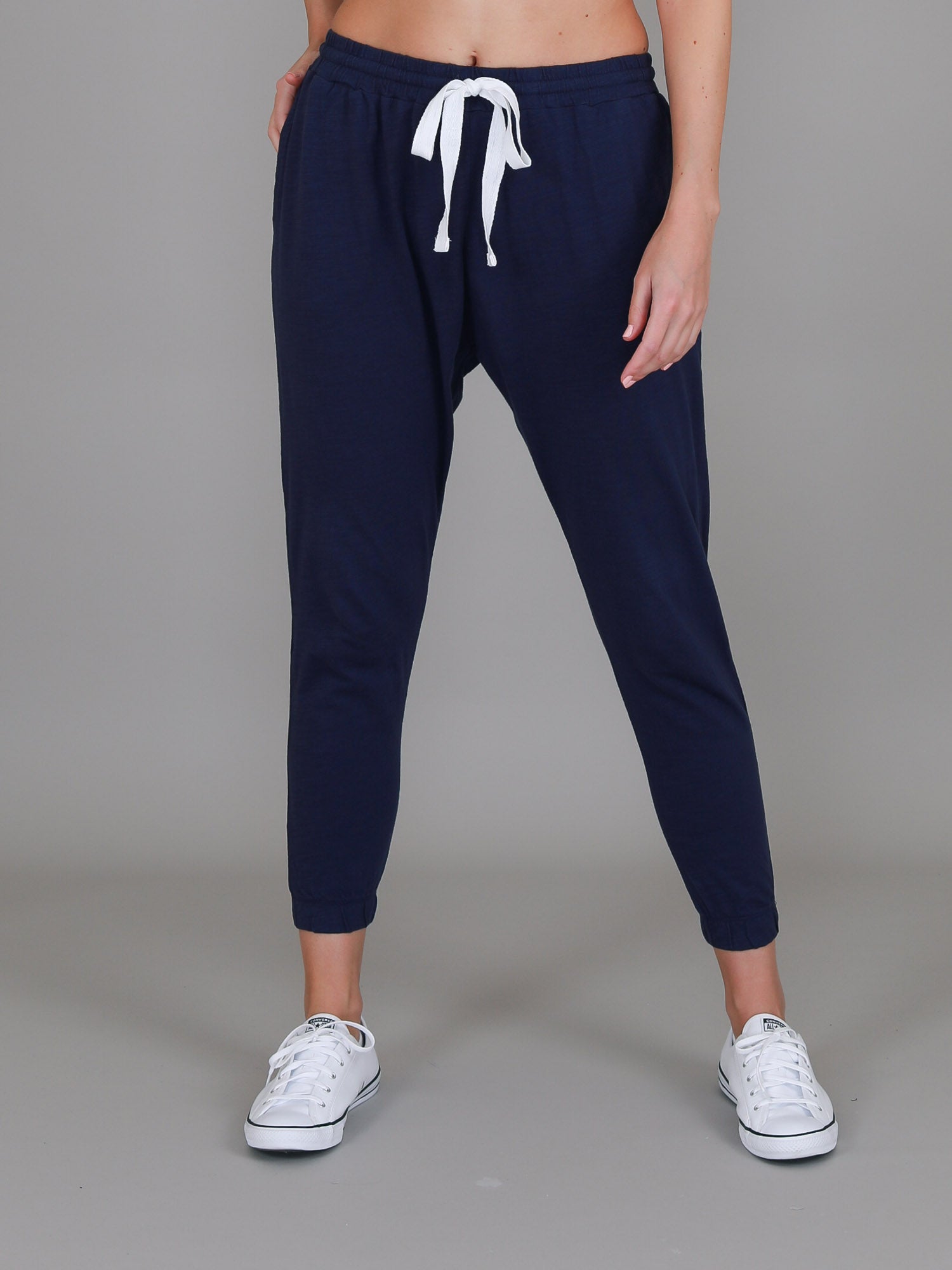 women's jogger pants #color_navy