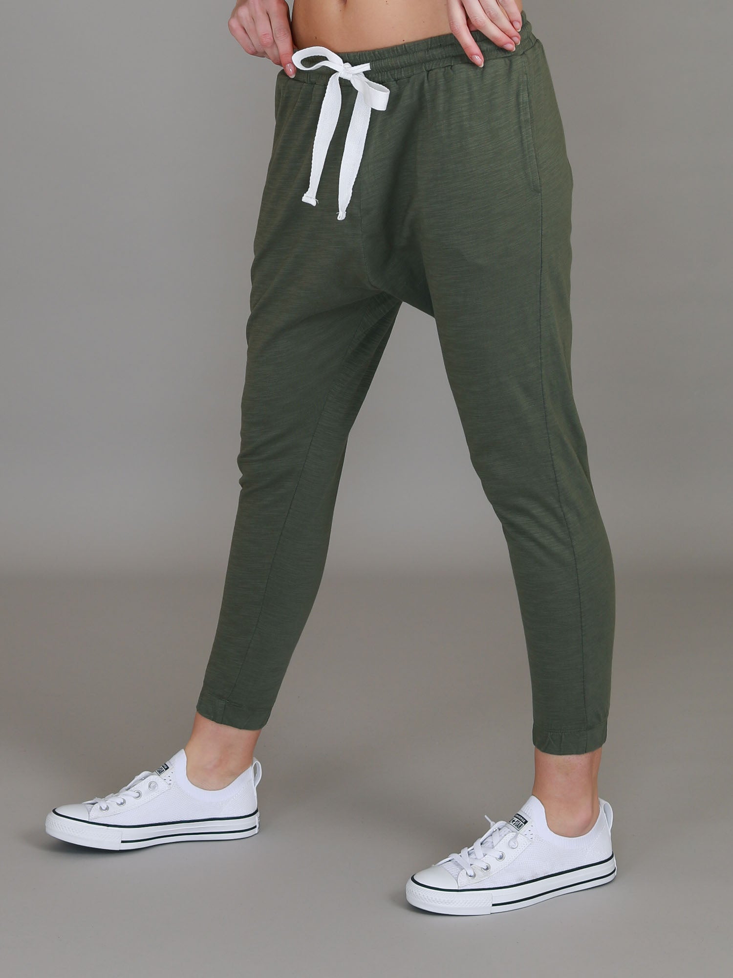 green tracksuit pants #color_khaki