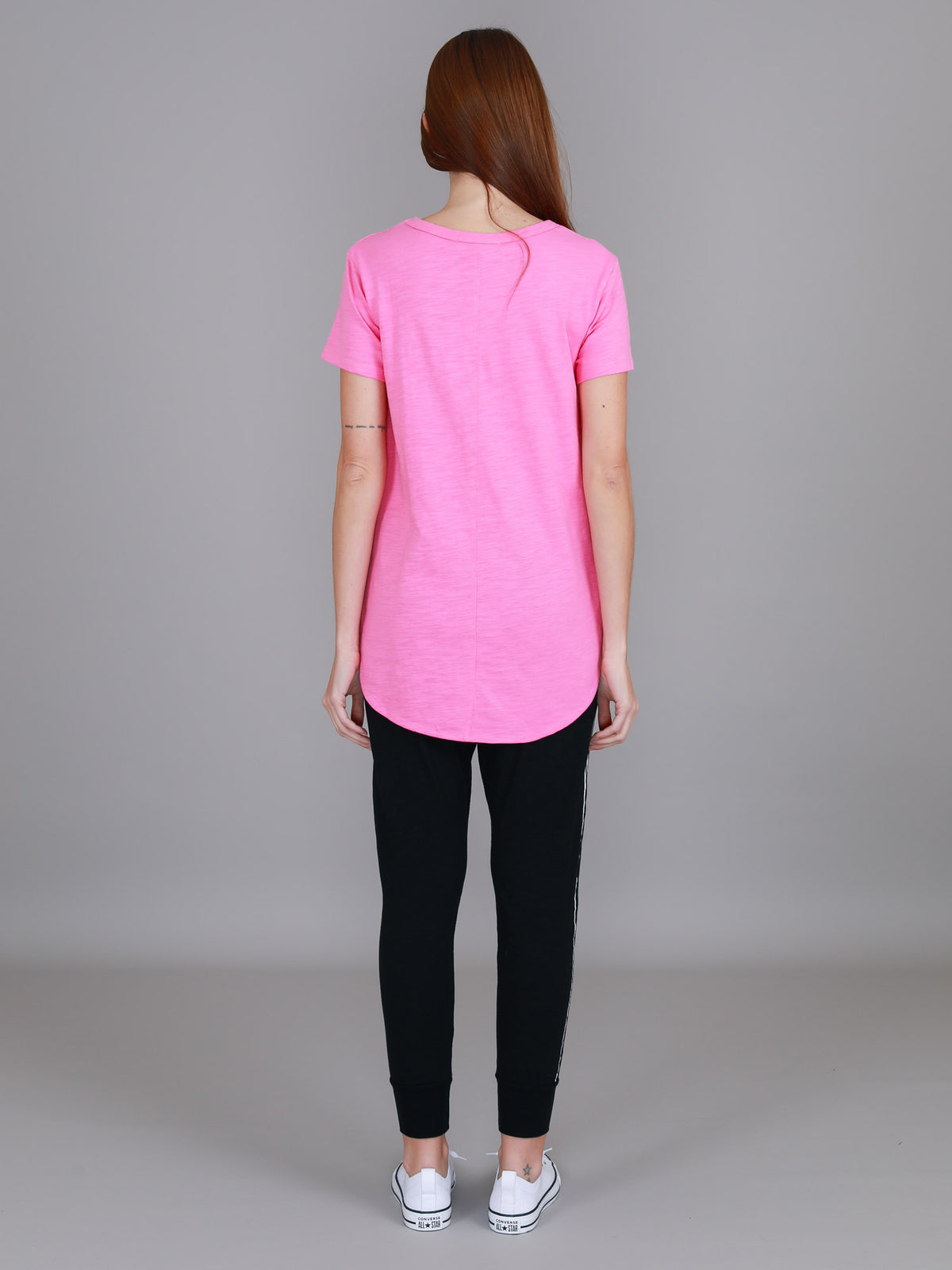 pink curved hem t shirt