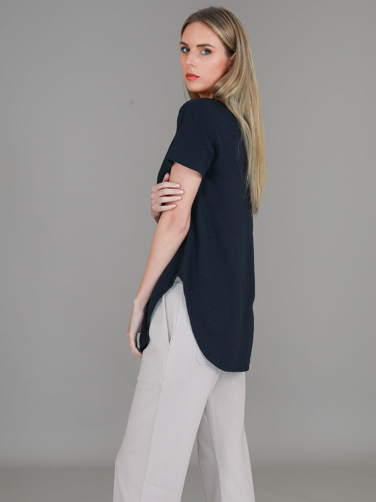 navy blue t shirt