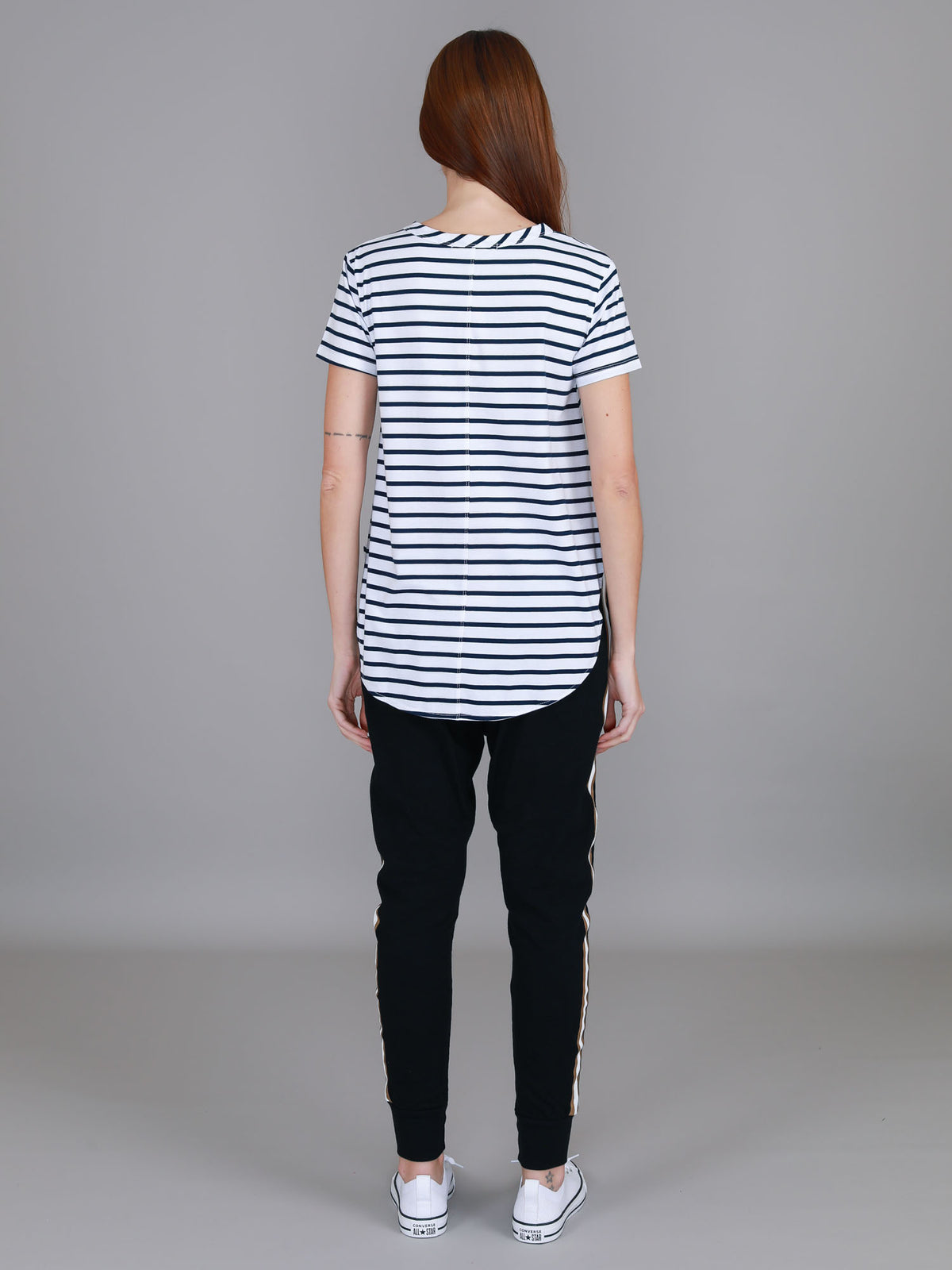 striped curved hem t shirt