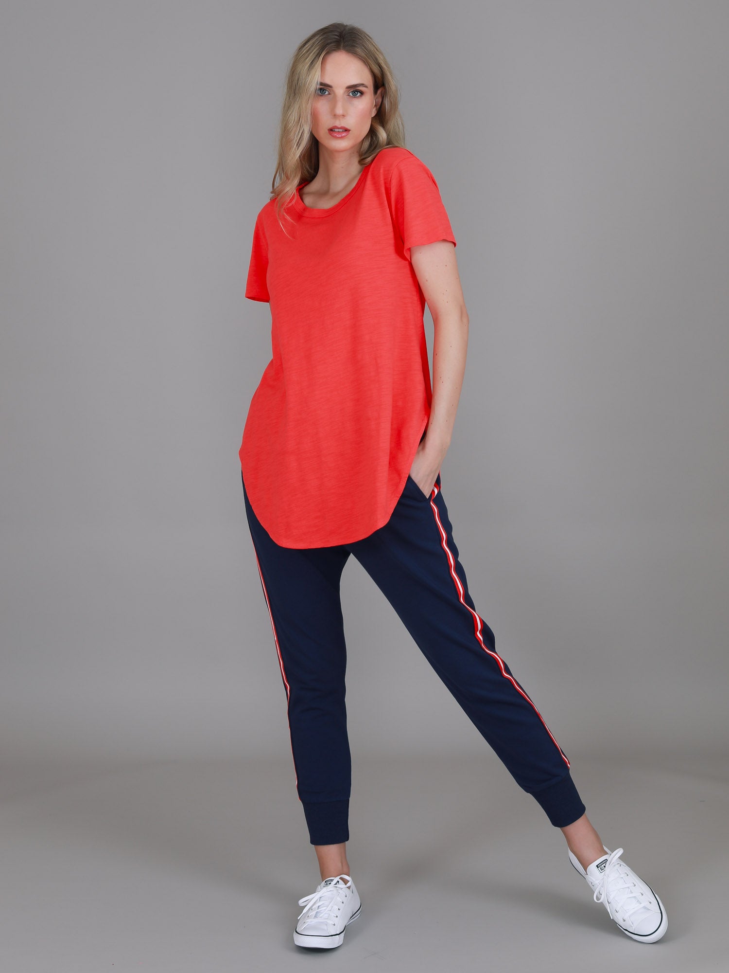 oversized t #color_red glo