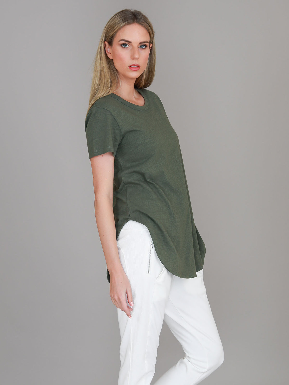 Elwood | Women's Curved Hem T-Shirt – Cotton Slub Jersey
