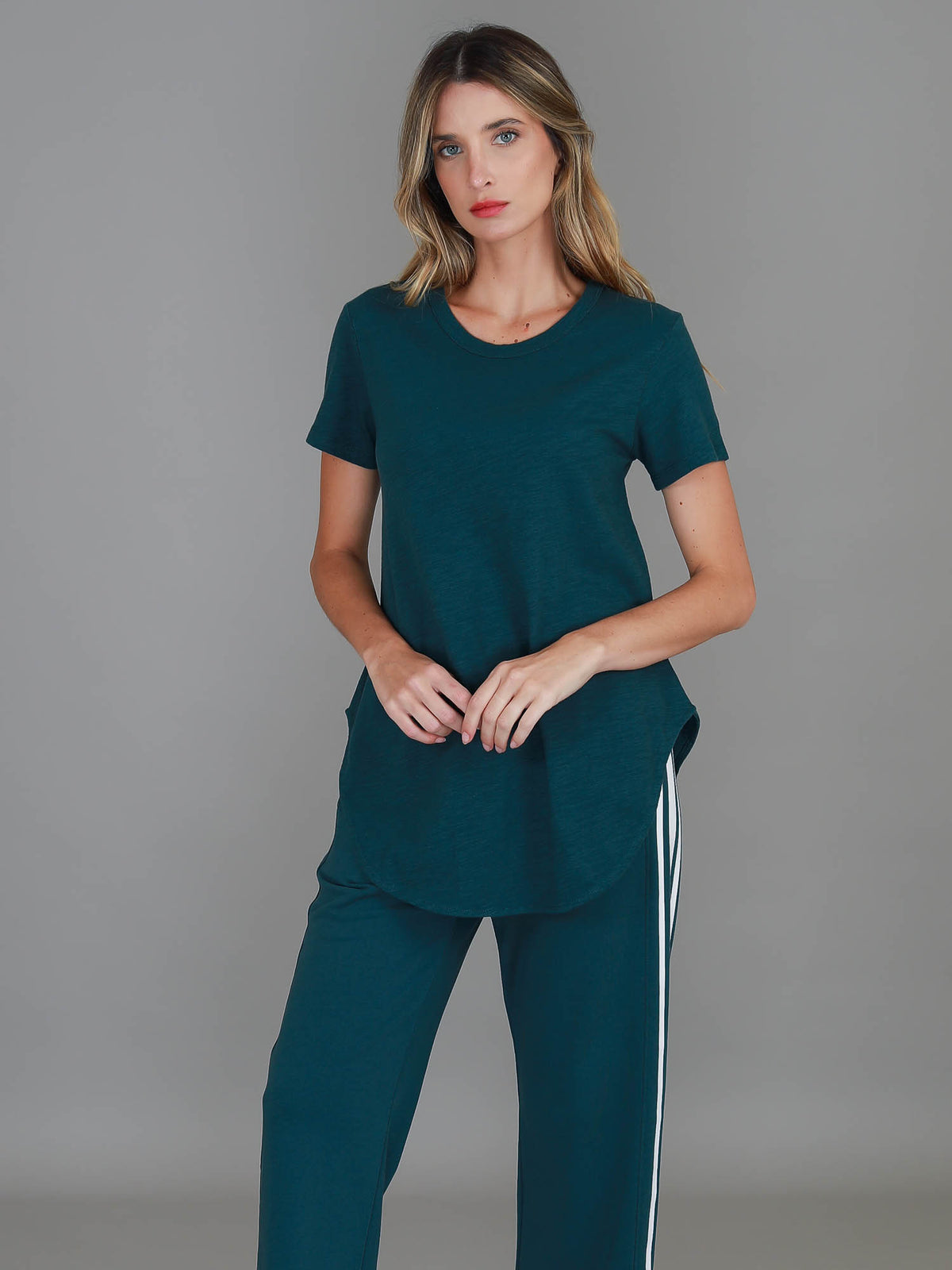 Elwood | Women's Curved Hem T-Shirt – Cotton Slub Jersey