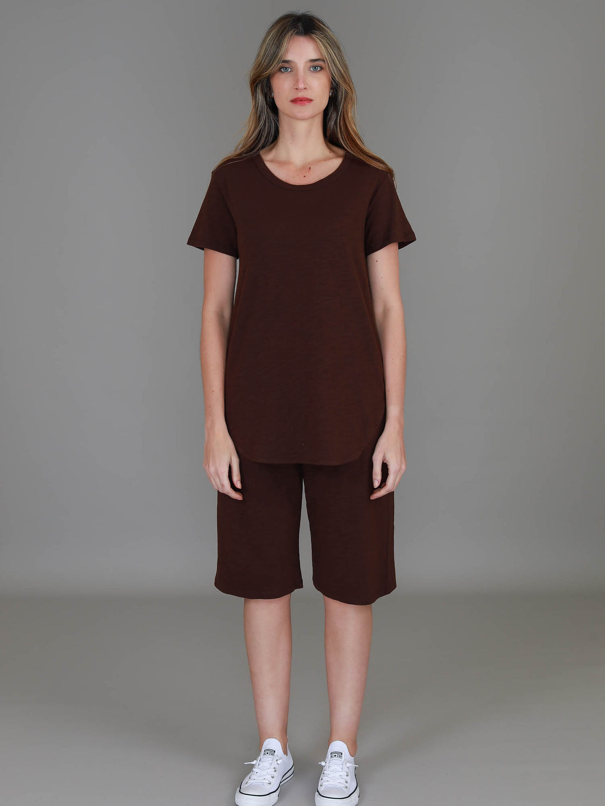 brown crew neck t shirt