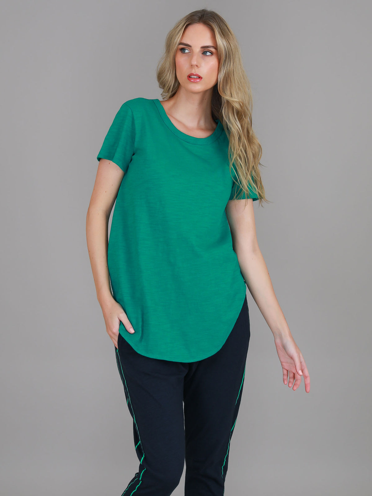 green tee women
