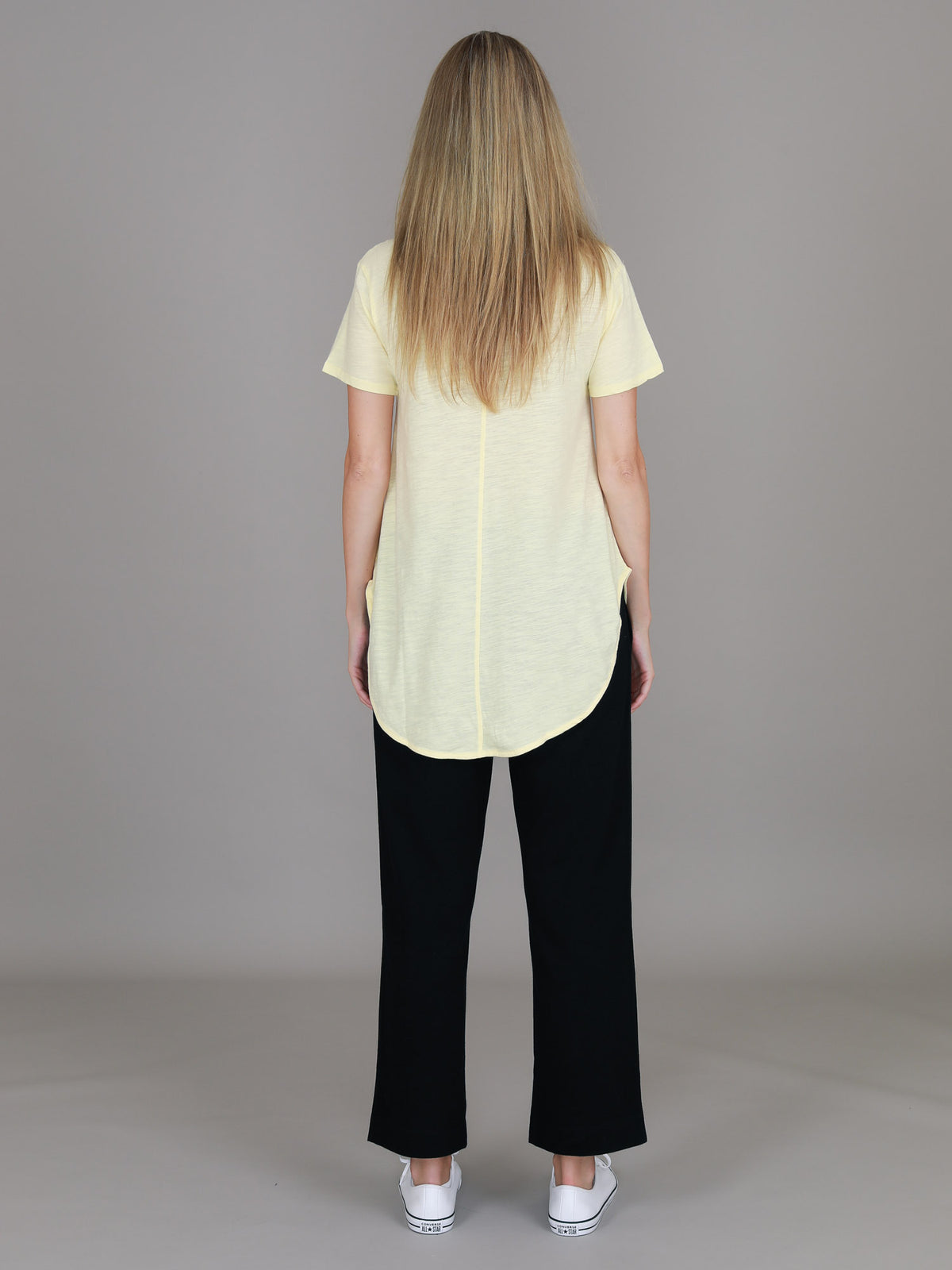 yellow curved hem t shirt