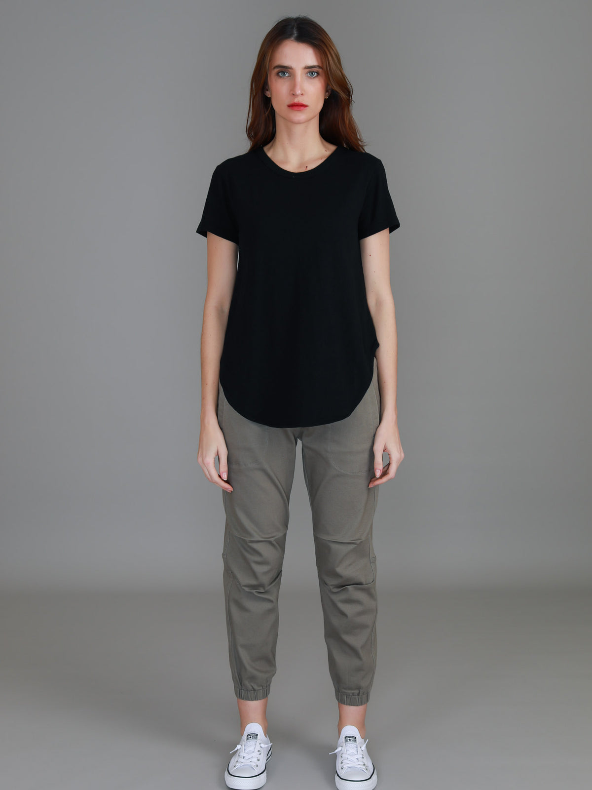 black tee women curved hem