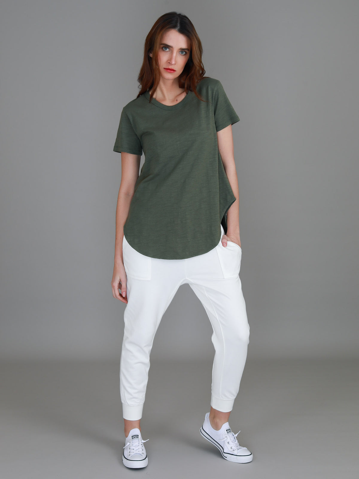 green crew neck tee
