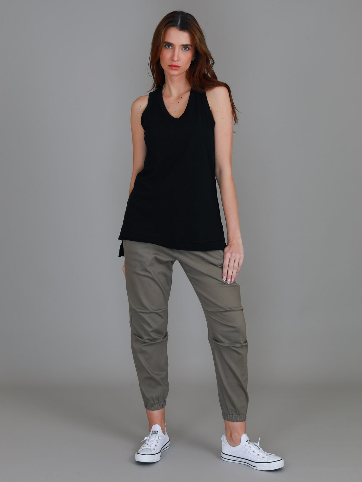 black sleeveless crew tank