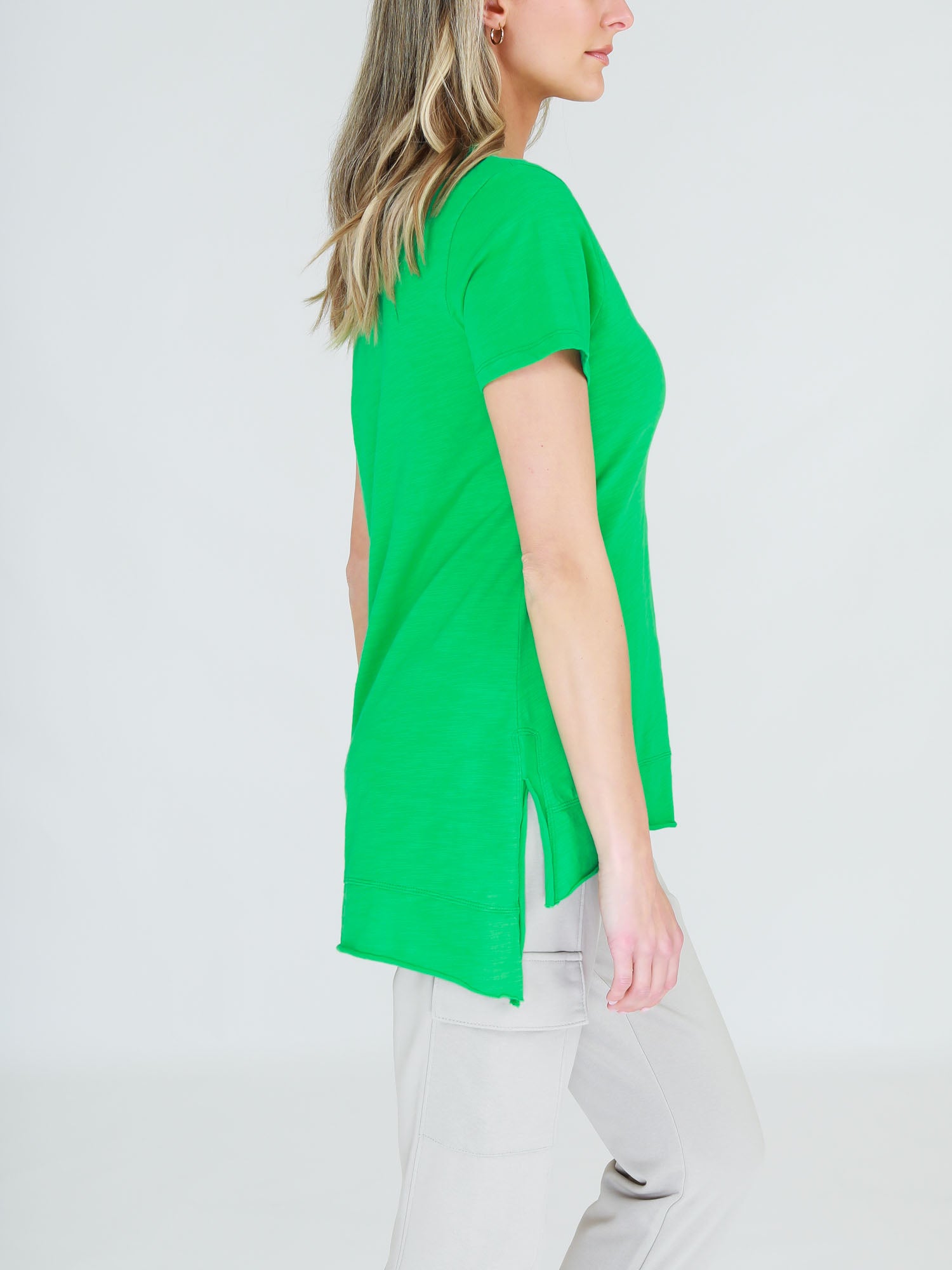 green t-shirt #color_nephrite