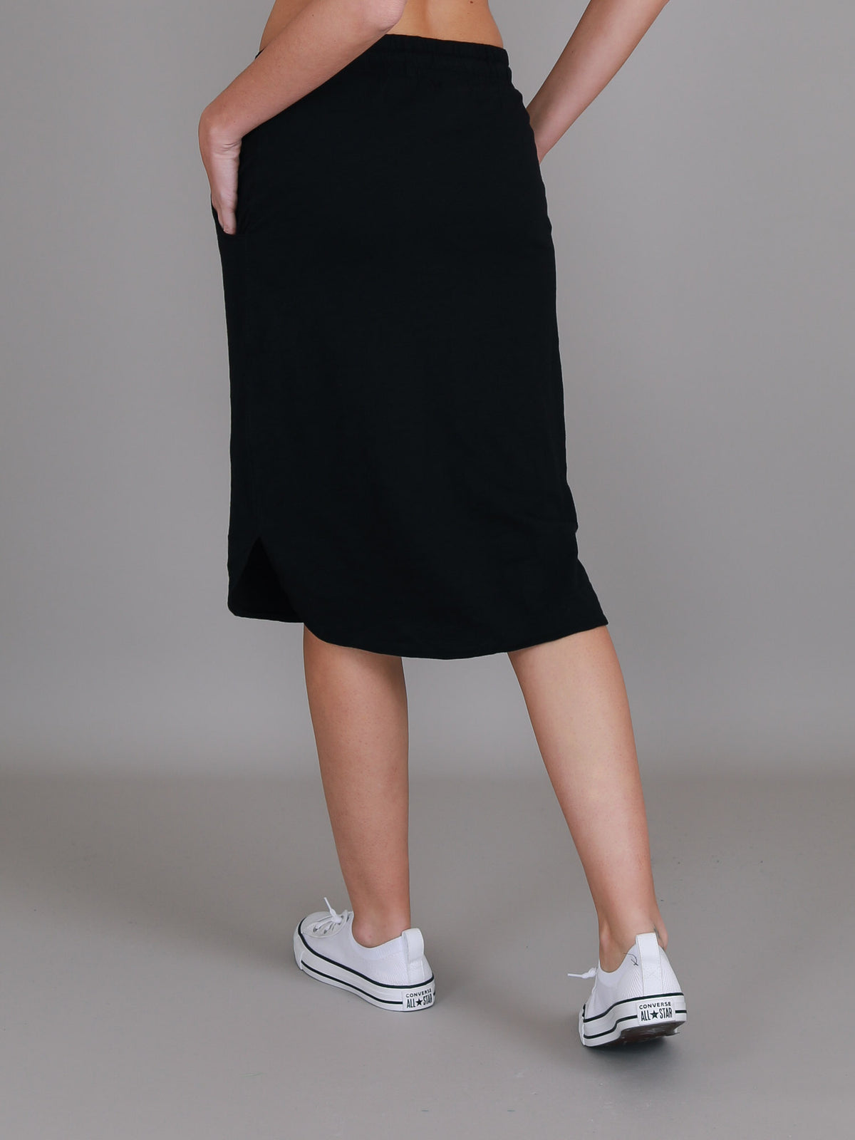 black knee length skirt