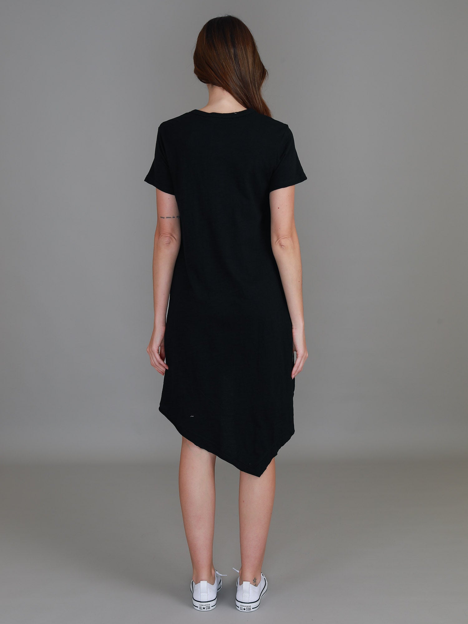 t-shirt midi dress #color_black