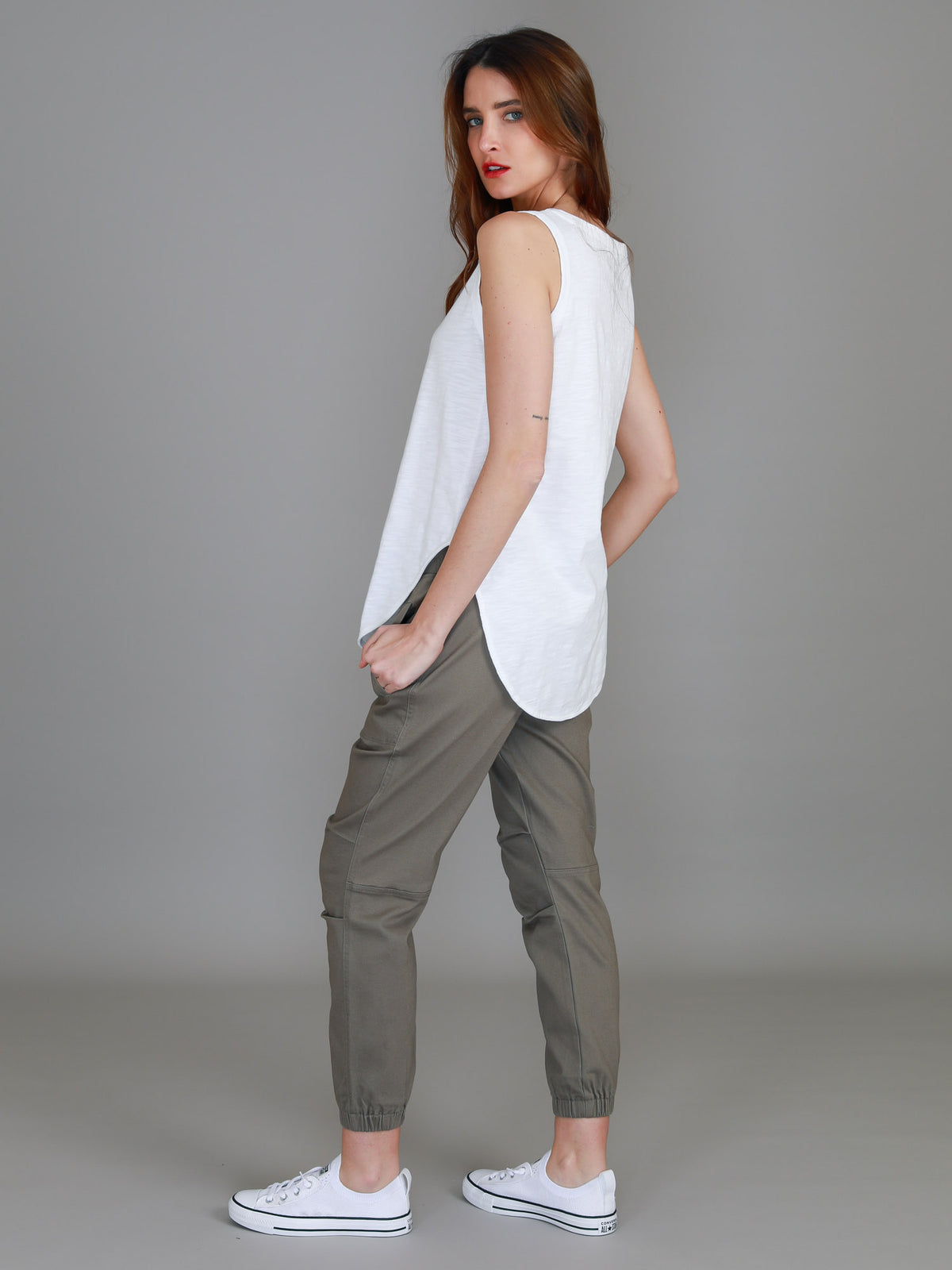 white cotton singlet