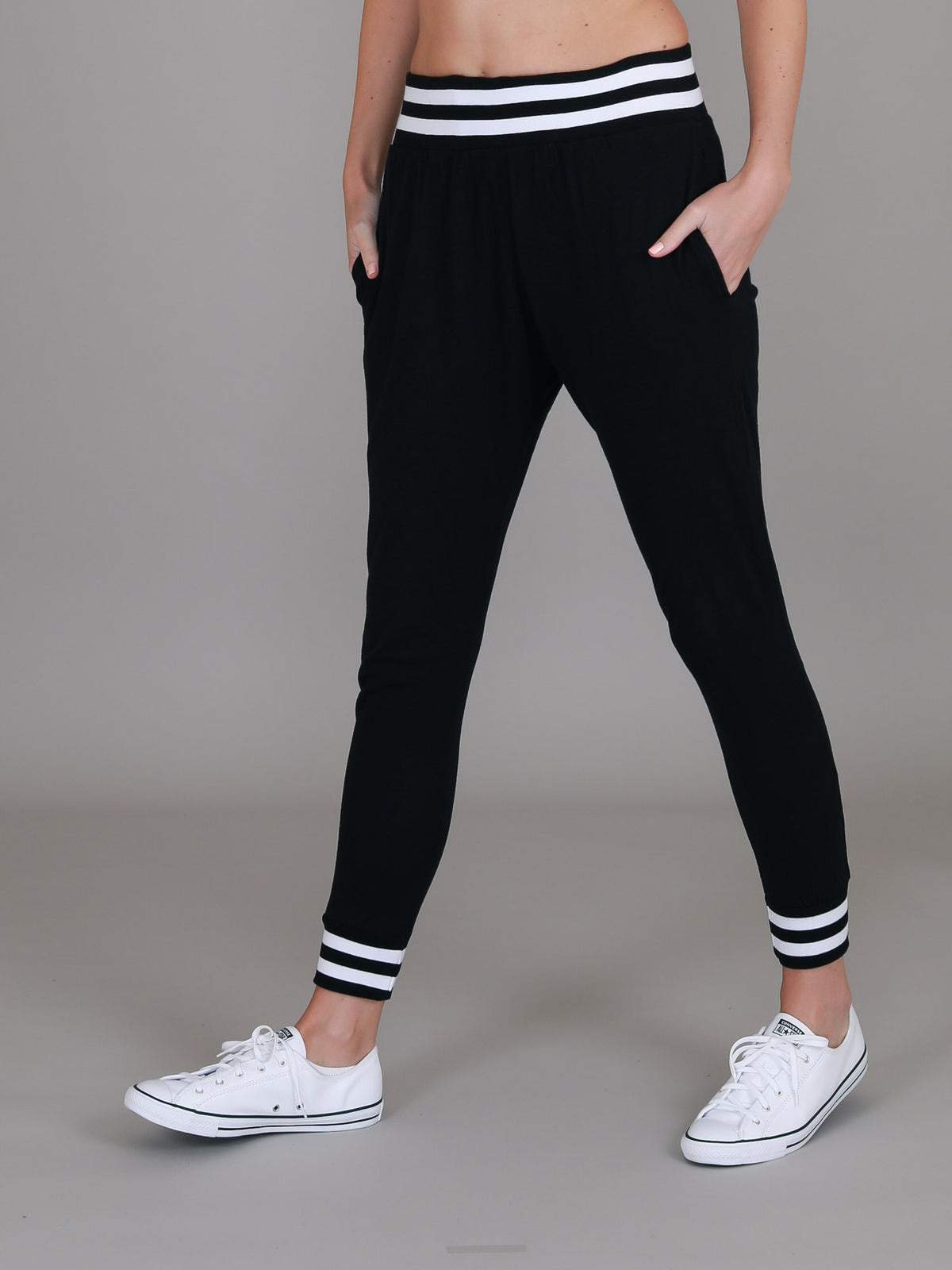 black jogger pants womens