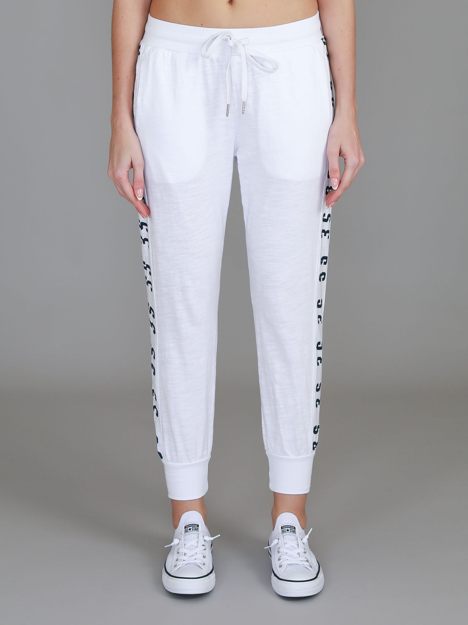 white sweat pants #color_white