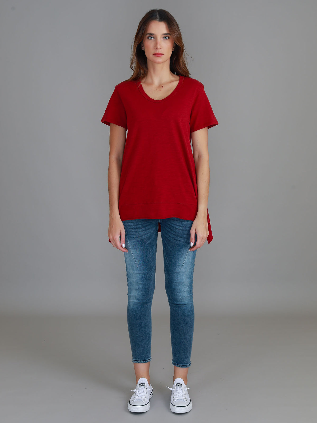 red cotton crew tee