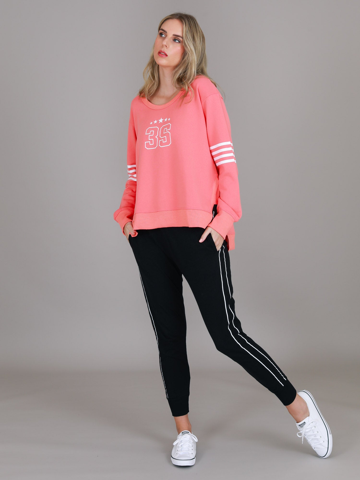 crew neck sweater women's #color_cheeky pink peach