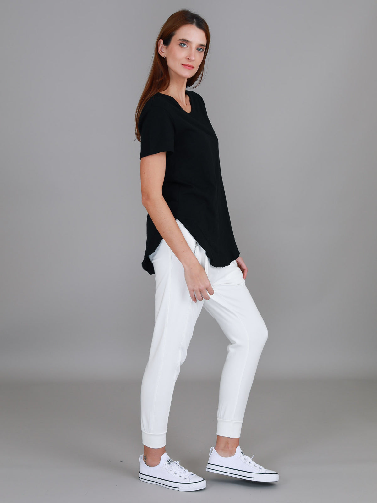black curved hem tee