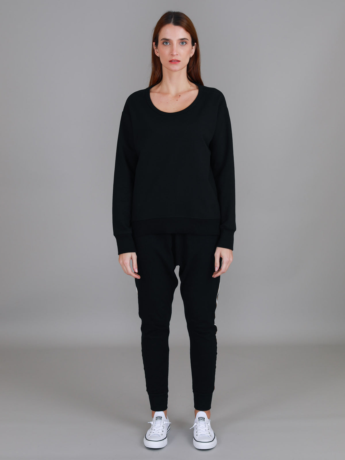 black sweatshirt ribbed cuff