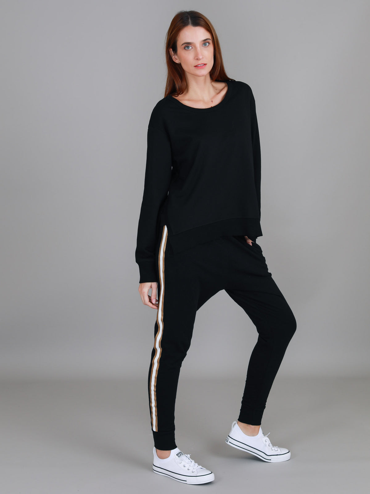 black side split sweatshirt