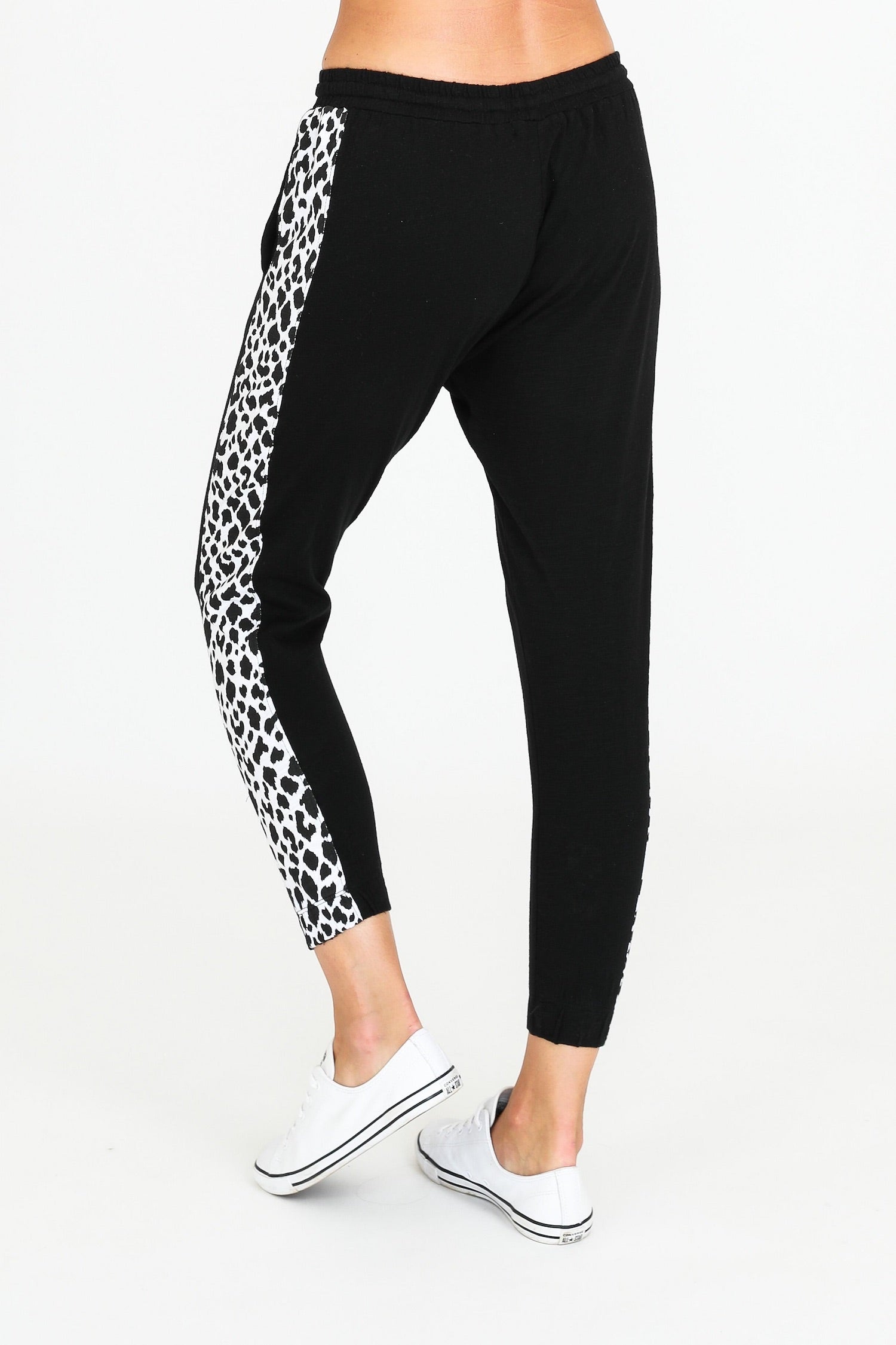 Black and white contrast joggers hot sale