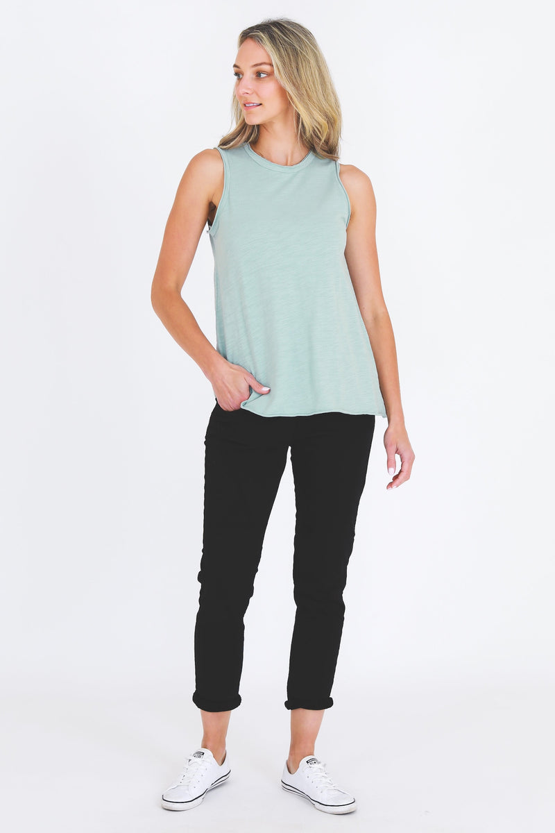 green tee shirt #color_leaf