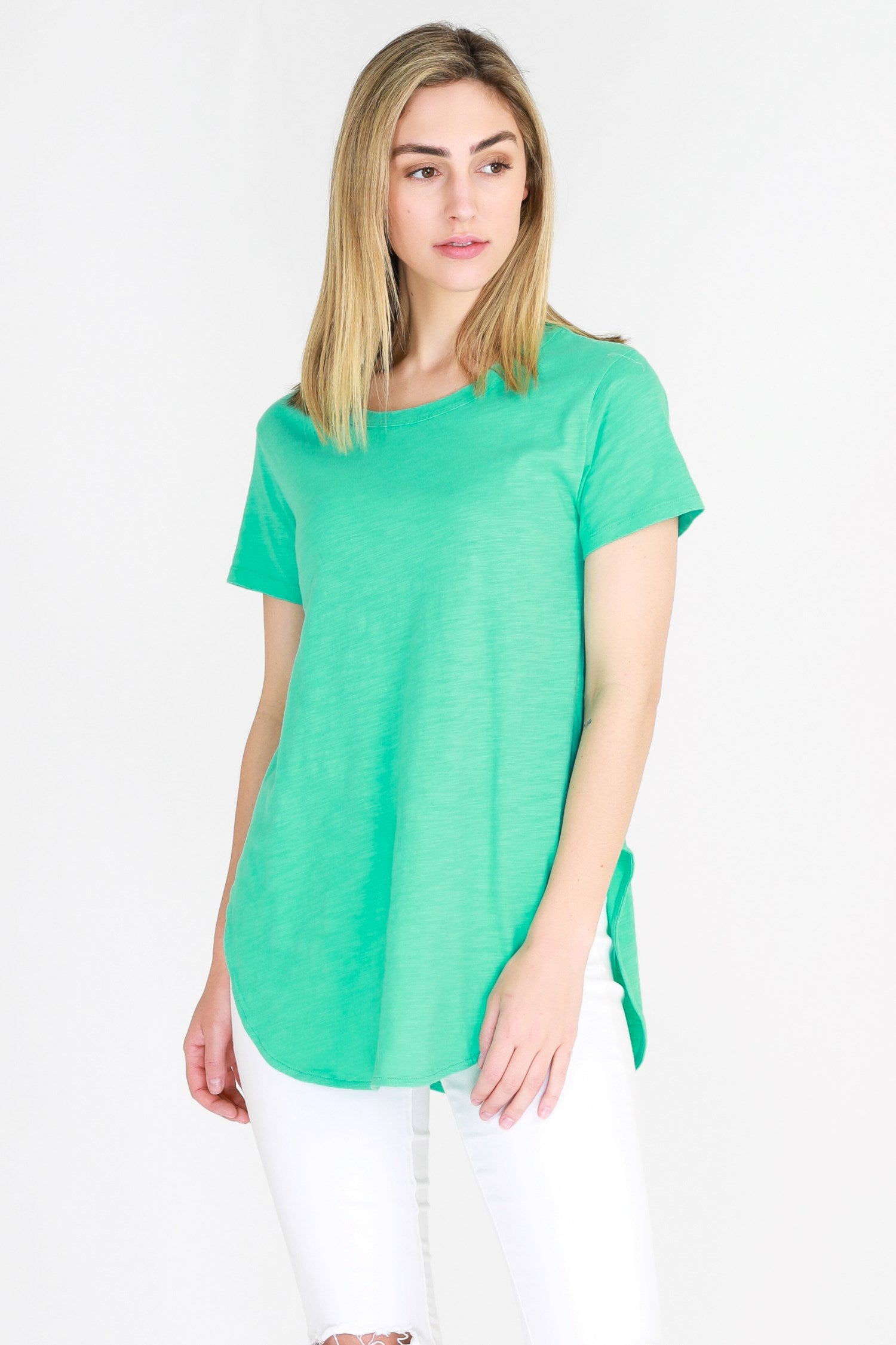 green t-shirt #color_marine
