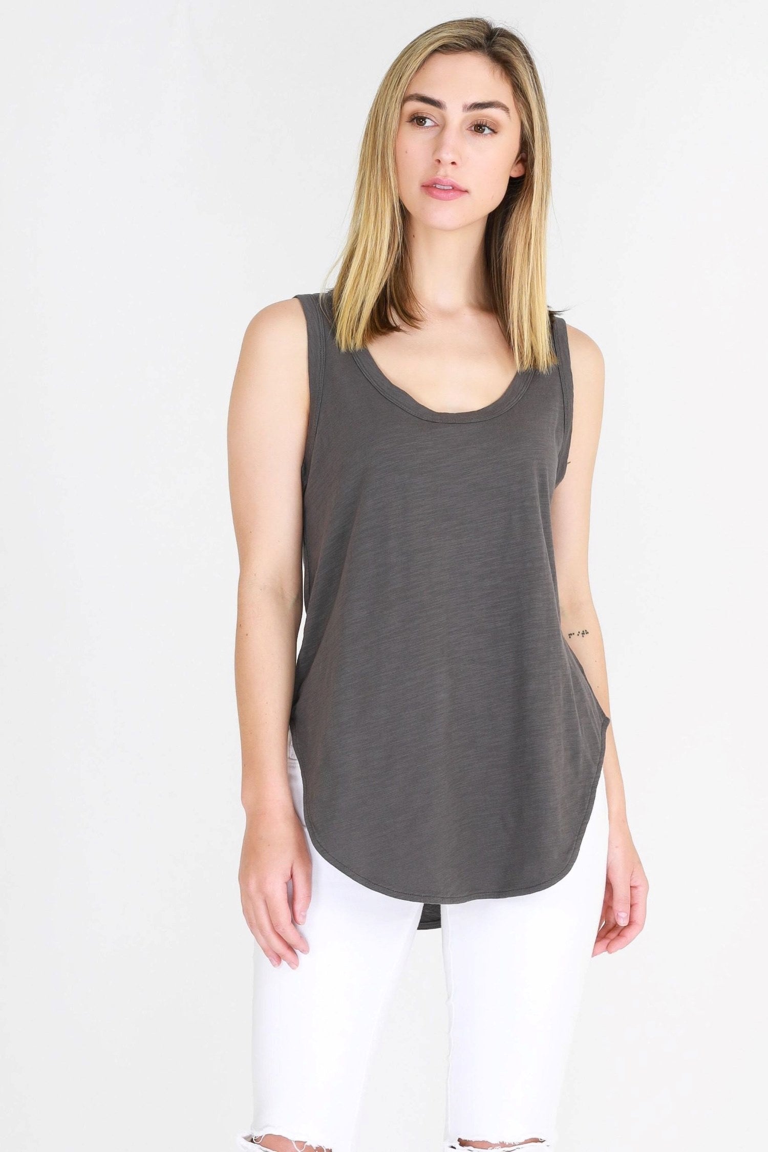 longline tops to wear with leggings #color_charcoal